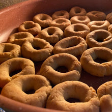 Load image into Gallery viewer, Traditional Kaak El-Chaanine by &quot;Douza&quot;
